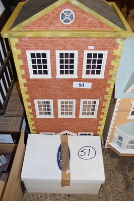 Lot 346 - 20TH CENTURY DOLLS HOUSE IN THE FORM OF A...