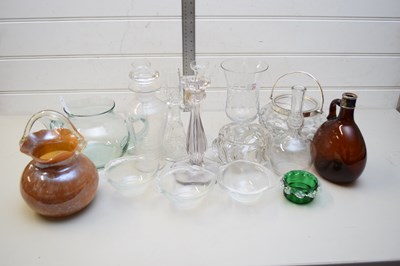 Lot 29 - MIXED LOT OF VARIOUS GLASS WARES TO INCLUDE AN...