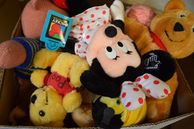 Lot 630B - BOX OF VARIOUS ASSORTED TEDDIES AND SOFT TOYS...