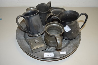 Lot 154 - MIXED LOT: VARIOUS PEWTER PLATES AND TANKARDS