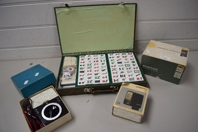 Lot 167 - CASED PLASTIC MAH JONG SET, BOXED CAMERA FLASH,...