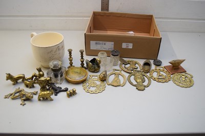 Lot 30 - MIXED LOT VARIOUS HORSE BRASSES, SMALL BRASS...