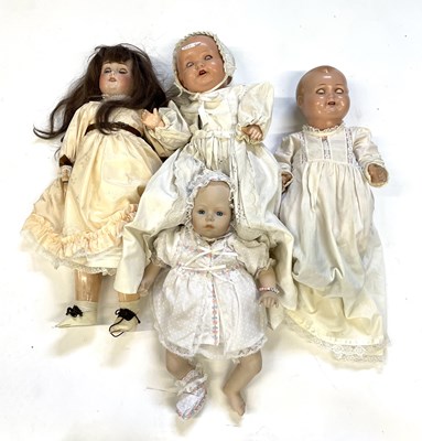 Lot 103 - A mixed lot of baby dolls to include: - Armand...