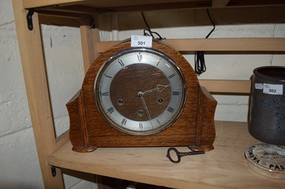 Lot 501 - 20TH CENTURY OAK CASED MANTEL CLOCK