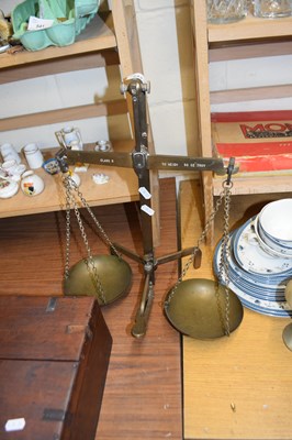 Lot 543 - SET OF CLASS B VINTAGE BRASS EX BANK BEAM SCALES