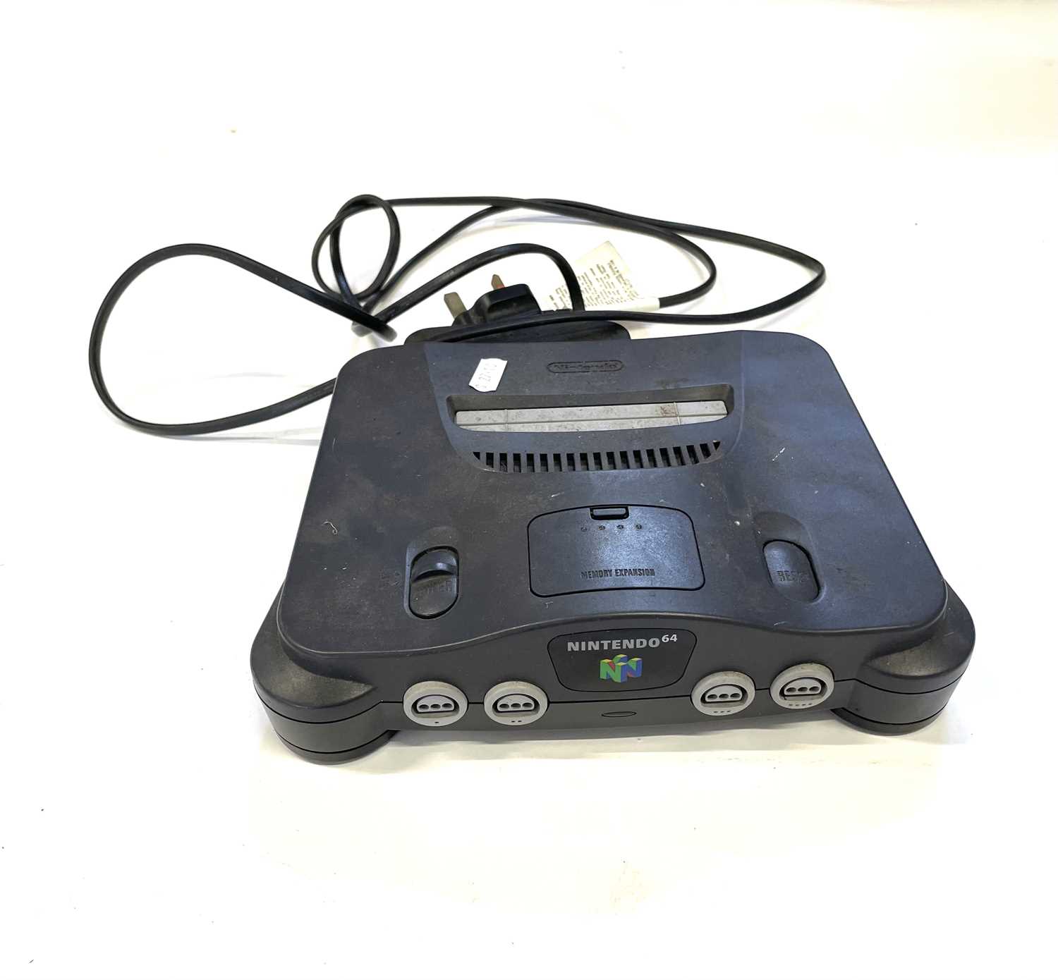 Lot 145 - A Nintendo 64 Games console (a/f)