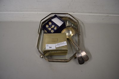 Lot 74 - MIXED LOT: SILVER PLATED WARES TO INCLUDE MENU...