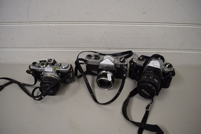 Lot 77 - MIXED LOT: VINTAGE OLYMPUS YASHICA AND NIKON...