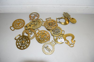 Lot 121 - COLLECTION OF VARIOUS HORSE BRASSES