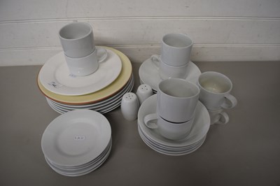 Lot 142 - QUANTITY OF HABITAT AND OTHER DINNER WARES