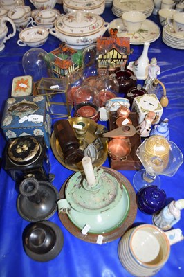 Lot 167 - LARGE MIXED LOT TO INCLUDE REPRODUCTION GLASS...