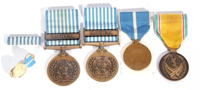 Lot 94 - Quantity of American Korean war medals