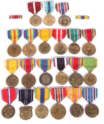 Lot 90 - Quantity of American medals WW1