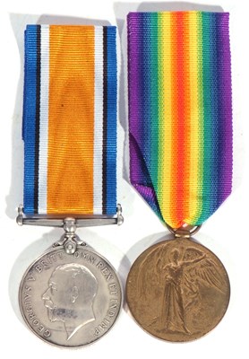 Lot 199 - WWI British medal pair - war medal, victory...
