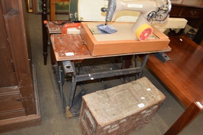 Lot 792 - FOLDING WORKMATE