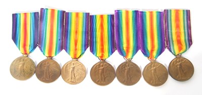 Lot 281 - Quantity of 7 WWI victory medals: to PTE HE...
