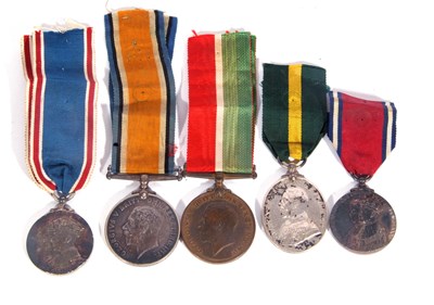 Lot 138 - Quantity of medals to include WWI British war...