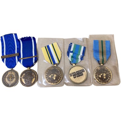 Lot 14 - Quantity of 5 UN medals to include 2...