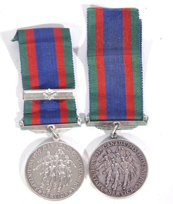 Lot 127 - 2 x 1939-45 Canadian volunteer service medals...