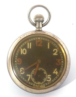 Lot 192 - Military gents pocket watch. The pocket watch...