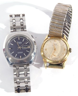 Lot 205 - Lot of two gents wristwatches. One is an...