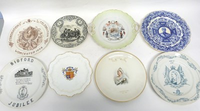 Lot 40 - Quantity of commemorative plates, royalty and...