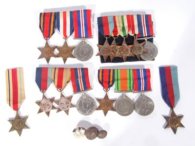 Lot 326 - Quantity of WWII british medal groups, 1st: 39-...