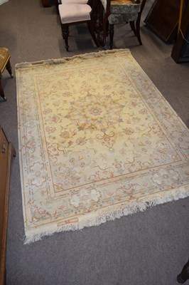 Lot 219 - 20th Century tabriz floral rug 153 cm wide