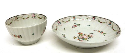 Lot 138 - Late 18th Century English porcelain tea bowl...