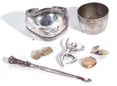 Lot 117 - Mixed lot including a white metal torque...
