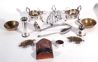 Lot 182 - Box of silver plated wares to include a pair...