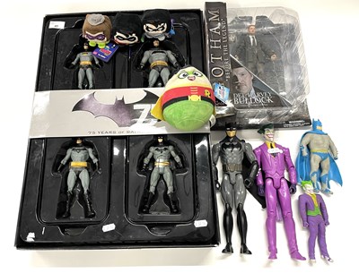 Lot 180 - A mixed lot of DC Batman merchandise to...