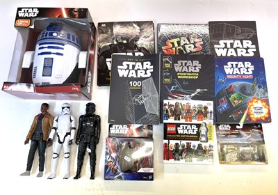 Lot 174 - A large mixed lot of modern Star Wars...