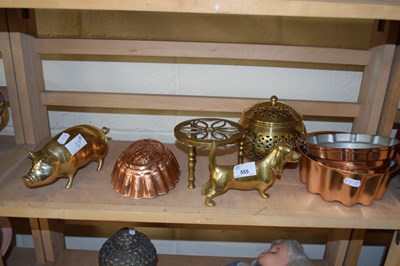 Lot 555 - MIXED LOT: VARIOUS COPPER MOULDS, BRASS...