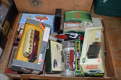 Lot 667 - MIXED LOT: VARIOUS BOXED TOY VEHICLES TO...