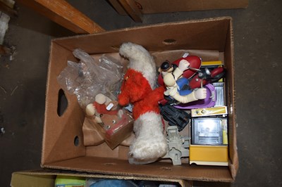 Lot 681 - BOX OF VARIOUS TOYS TO INCLUDE WOMBLE, WALLACE...