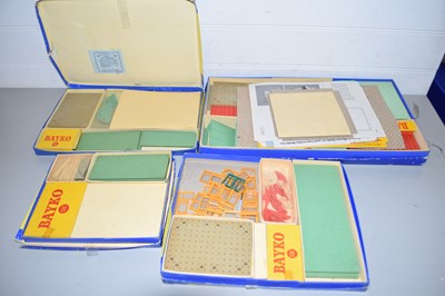Lot 55 - COLLECTION OF BOXED BAYKO INSTRUCTION KITS NOT...