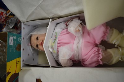Lot 689 - BOXED DOLL