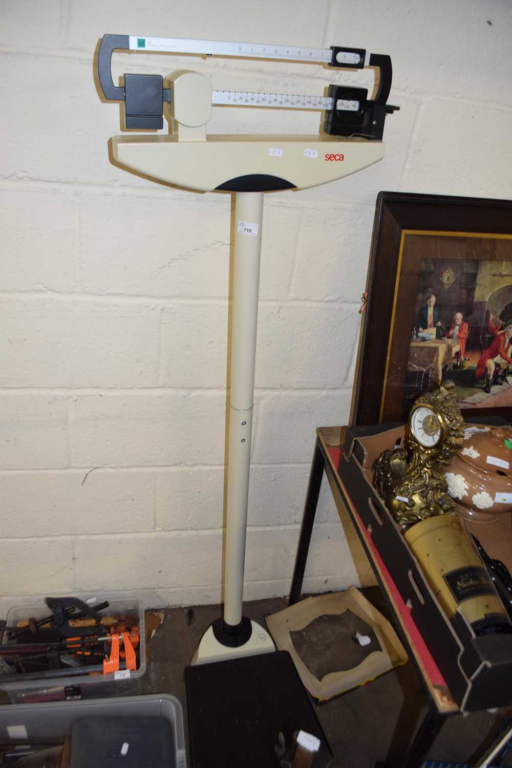 Lot 710 - SECA FLOOR STANDING SCALE