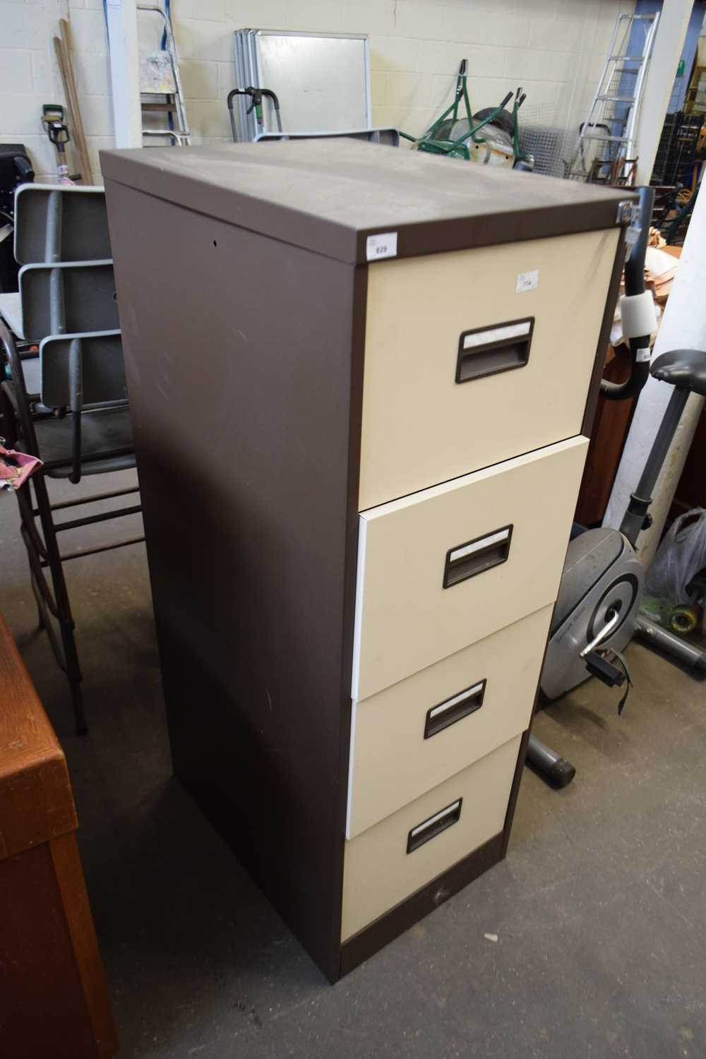 Lot 829 METAL FOUR DRAWER FILING