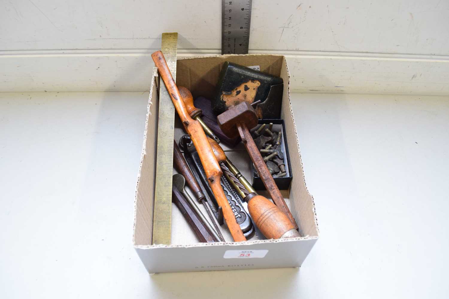 Lot 53 - BOX OF MIXED SMALL TOOLS, GLASS COLOUR FILTER...