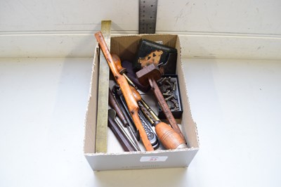 Lot 53 - BOX OF MIXED SMALL TOOLS, GLASS COLOUR FILTER...
