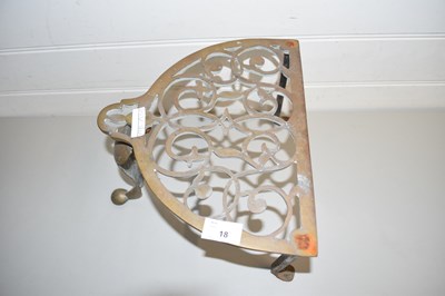 Lot 18 - LARGE BRASS TRIVET