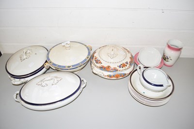 Lot 25 - MIXED LOT: VARIOUS VEGETABLE DISHES AND OTHER...
