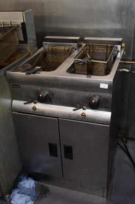 Lot 20 - Lincat twin fryer