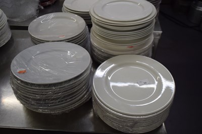 Lot 39 - Large quantity of mixed serving plates