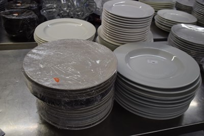 Lot 40 - Quantity of mixed serving plates