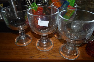 Lot 70 - 5 novelty large sized wine glasses/serving...