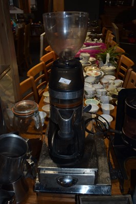 Lot 86 - Coffee bean grinder together with two under...