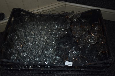 Lot 118 - Crate containing mixed glass ware to include...